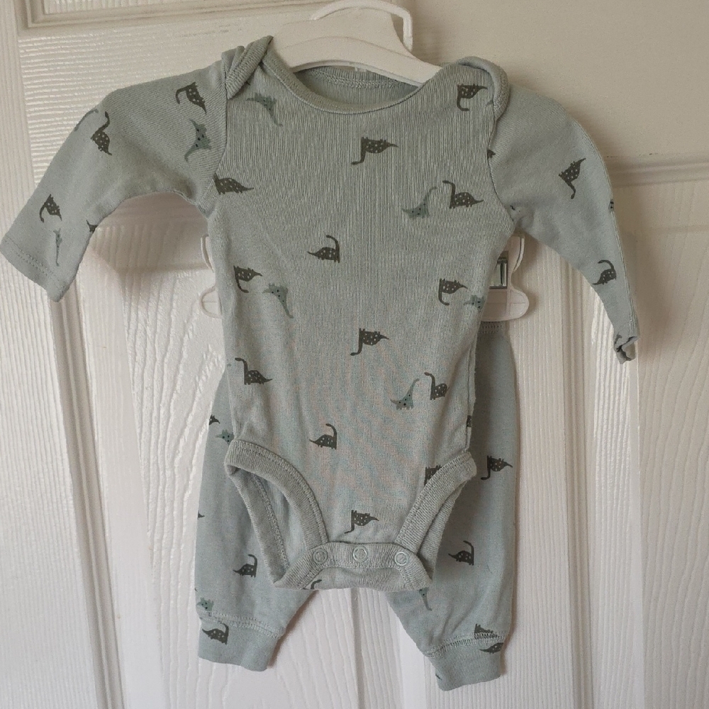 Newborn Bundle - Picture 4 of 16